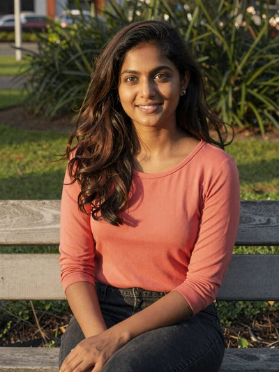 Priya, 30, Singaporean Indian woman in Tampines - meet Singapore singles online