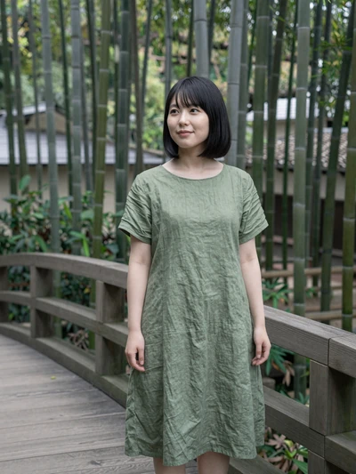 Nari, 25, Japanese woman in Kyoto bamboo grove - Japanese dating etiquette tips